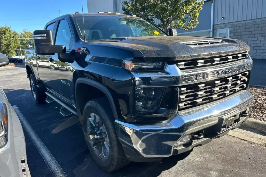2022 Chevrolet Silverado 2500HD LT photo 1