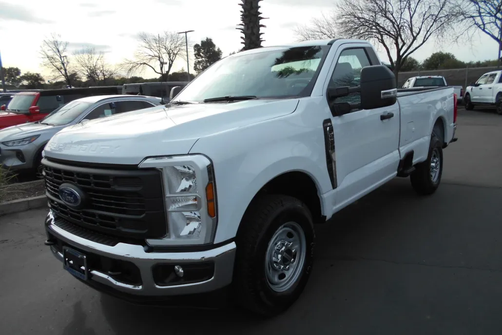 2025 Ford F-250 XL photo 1