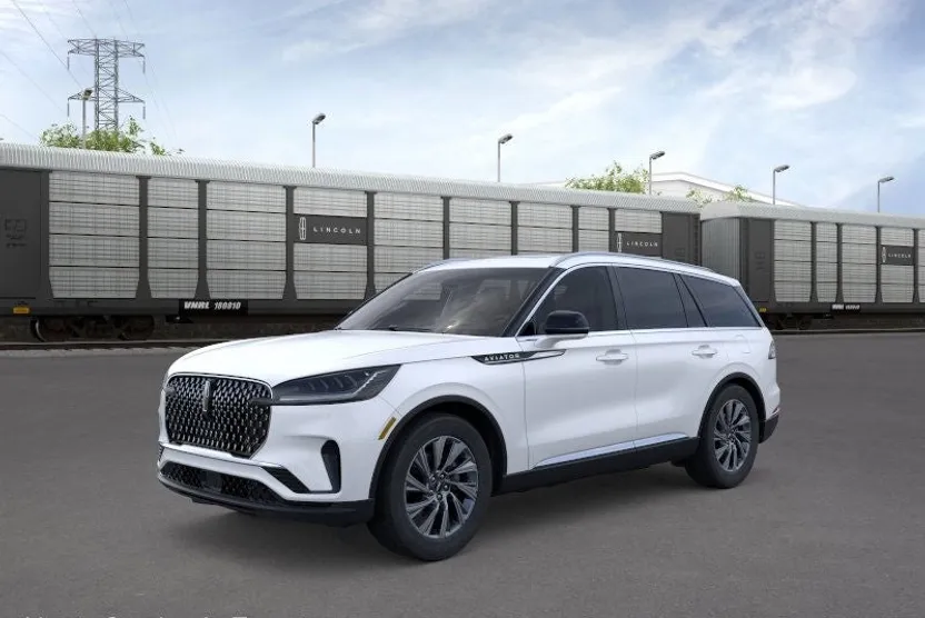 2025 Lincoln Aviator Premiere photo 1