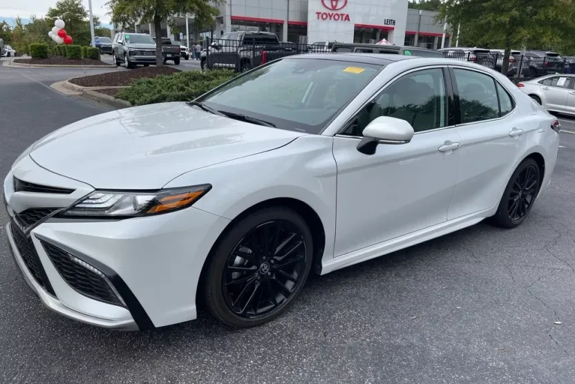 2023 Toyota Camry XSE photo 1