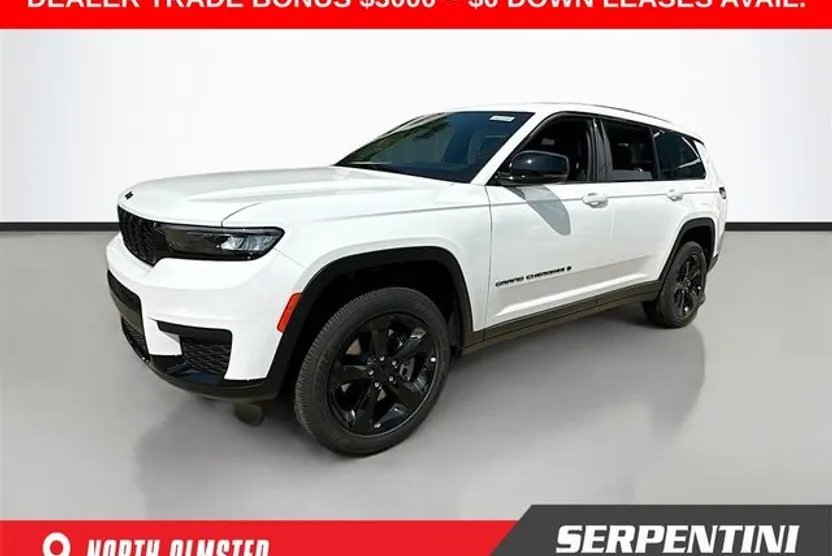 2025 Jeep Grand Cherokee Altitude photo 1