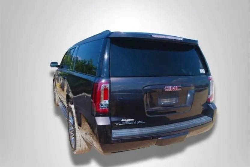 2017 Gmc Yukon XL SLT photo 1