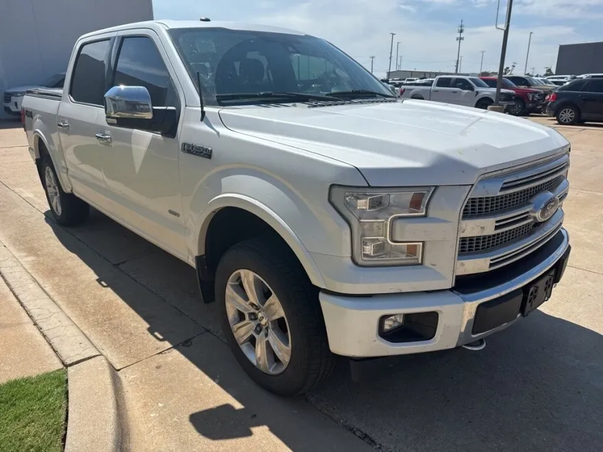 2017 Ford F-150 Platinum photo 1
