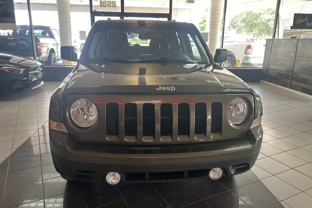 2016 Jeep Patriot Sport photo 1