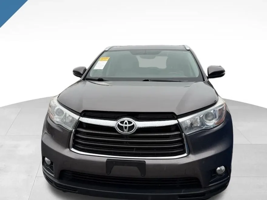 2016 Toyota Highlander XLE photo 1