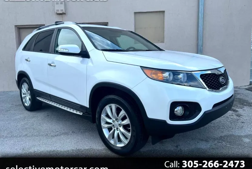 2011 Kia Sorento V6 LX photo 1