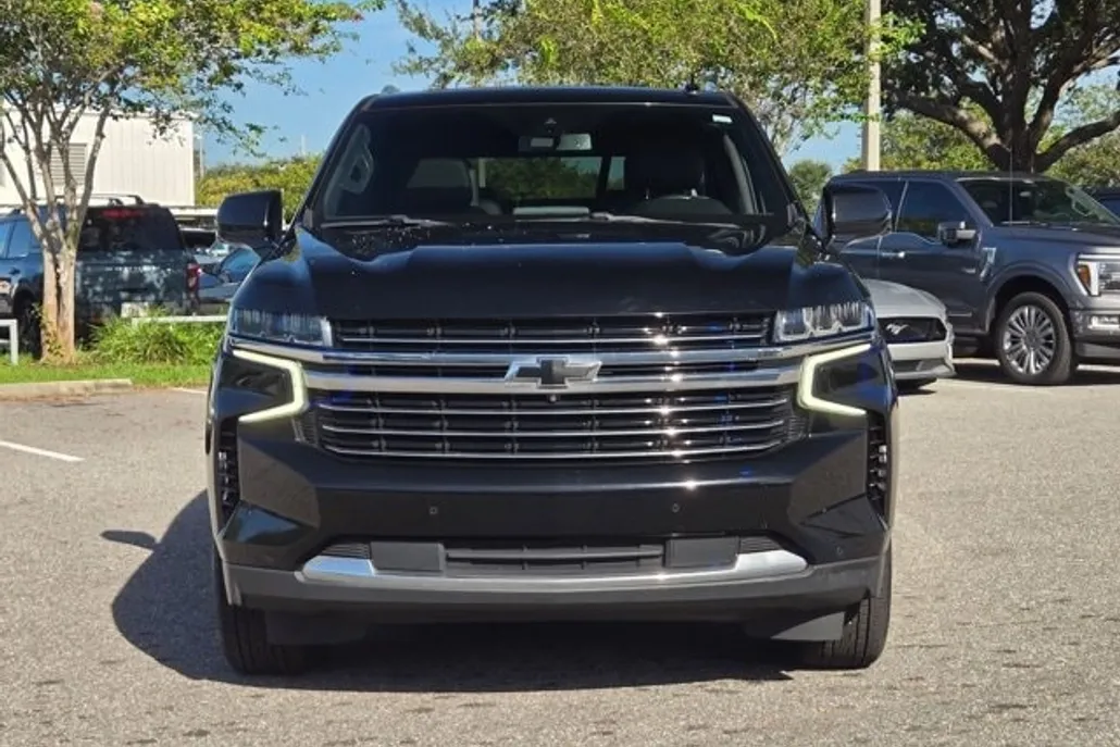 2021 Chevrolet Tahoe LT photo 1
