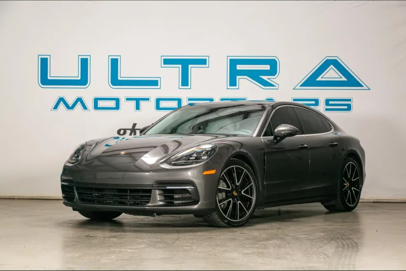 2018 Porsche Panamera 4S photo 1