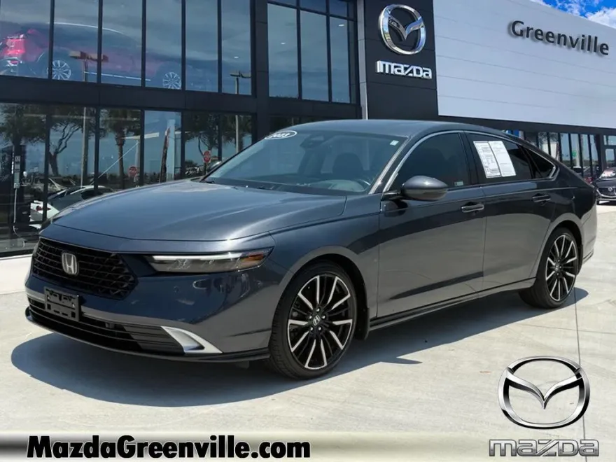 2023 Honda Accord Hybrid Touring photo 1