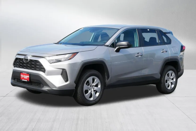 2024 Toyota RAV4 LE photo 1