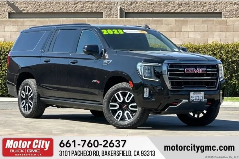 2023 Gmc Yukon XL AT4 photo 1