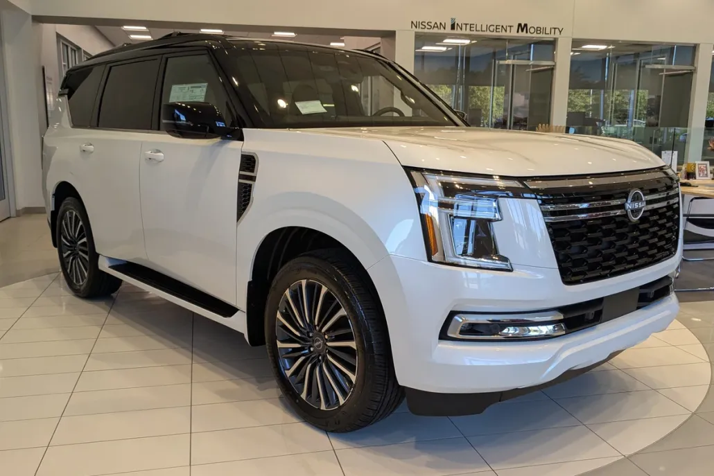 2026 Nissan Armada Platinum Reserve photo 1