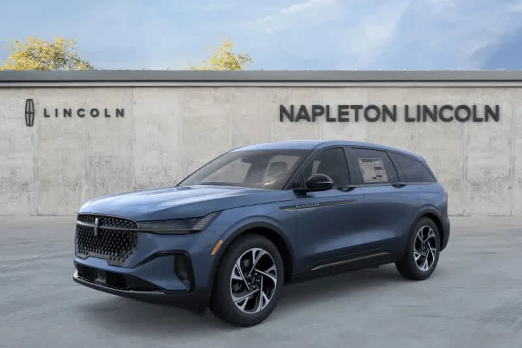 2025 Lincoln Nautilus Premiere photo 1