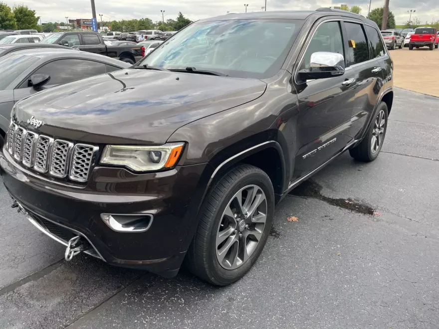 2017 Jeep Grand Cherokee Overland photo 1