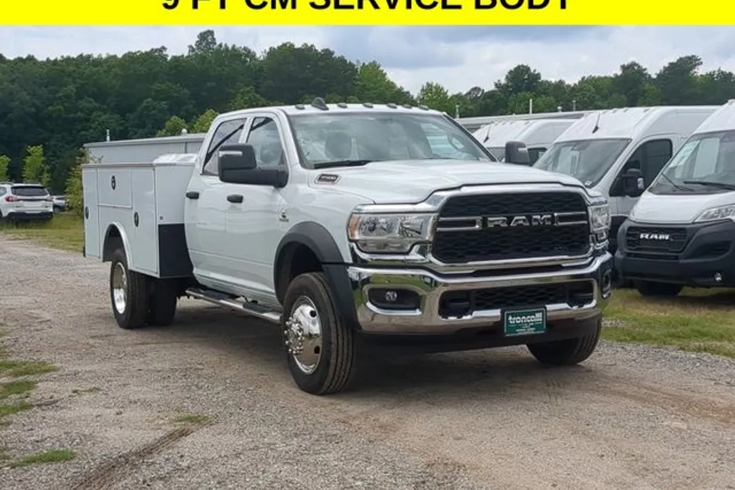 2024 Ram 5500 Tradesman photo 1