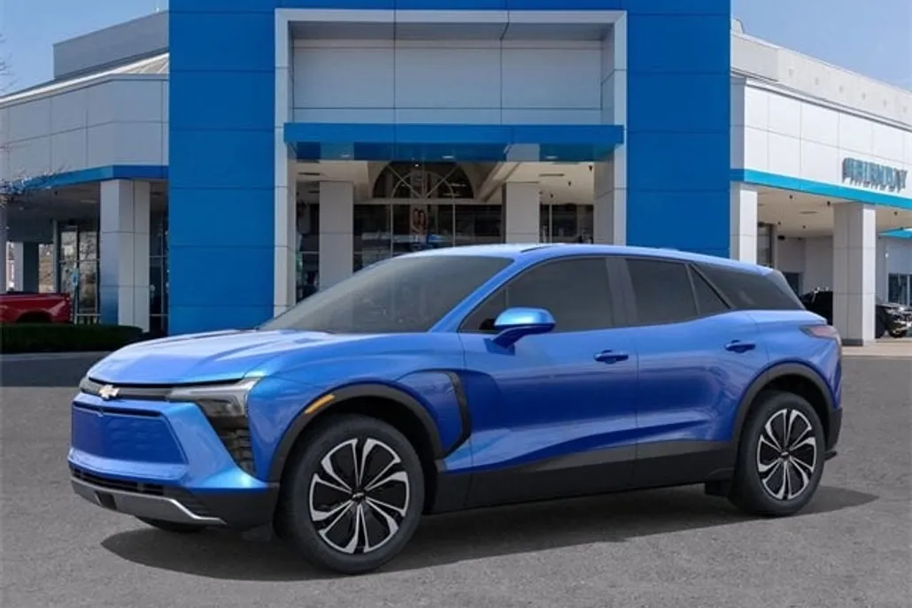 2026 Chevrolet Blazer EV photo 1