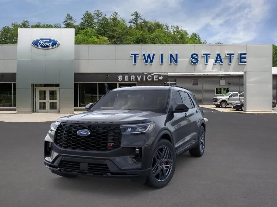 2025 Ford Explorer ST photo 1