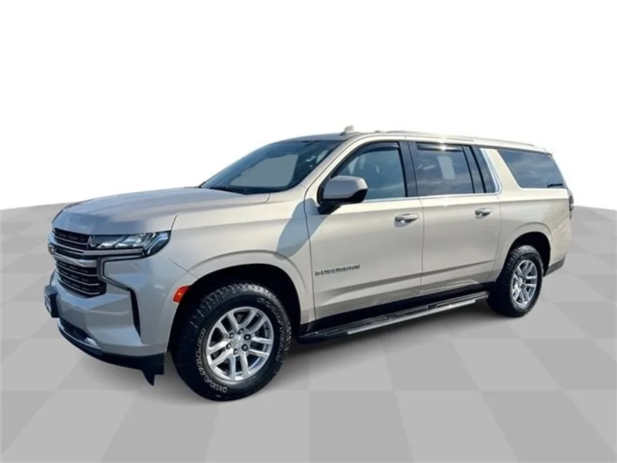 2021 Chevrolet Suburban LT photo 1