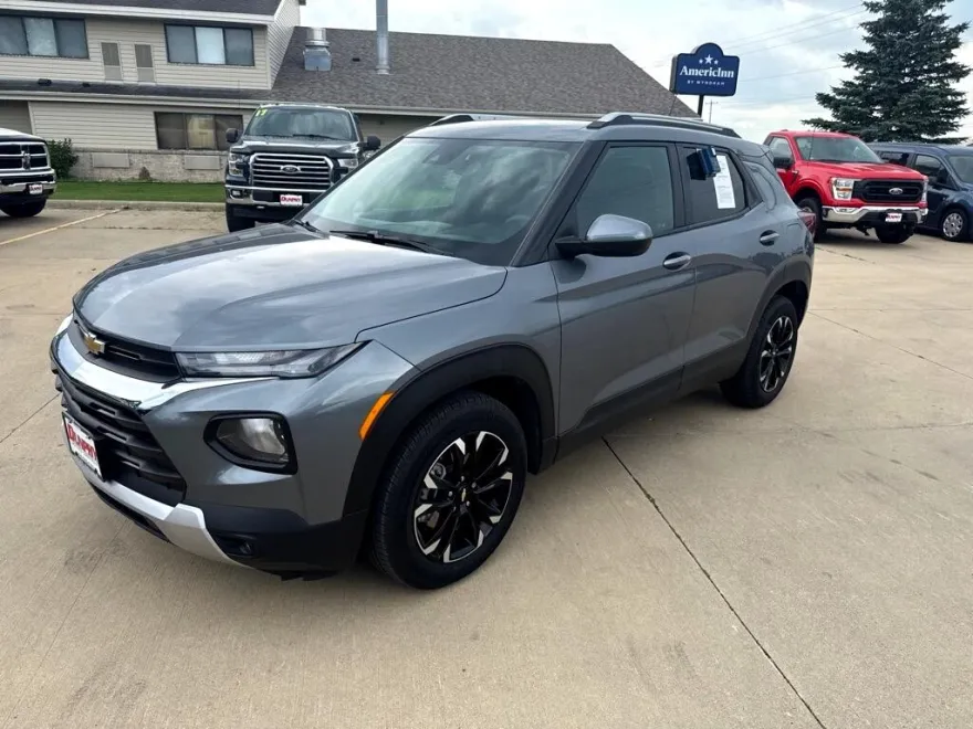 2021 Chevrolet Trailblazer LT photo 1