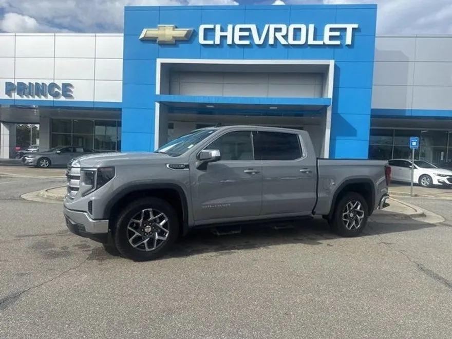 2025 Gmc Sierra 1500 SLE photo 1