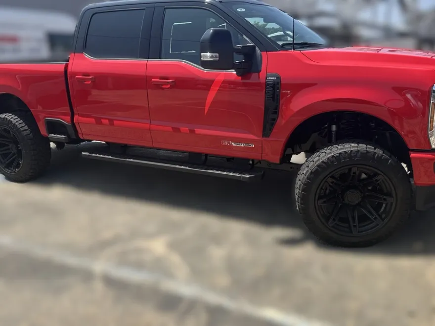 2025 Ford F-250 photo 1
