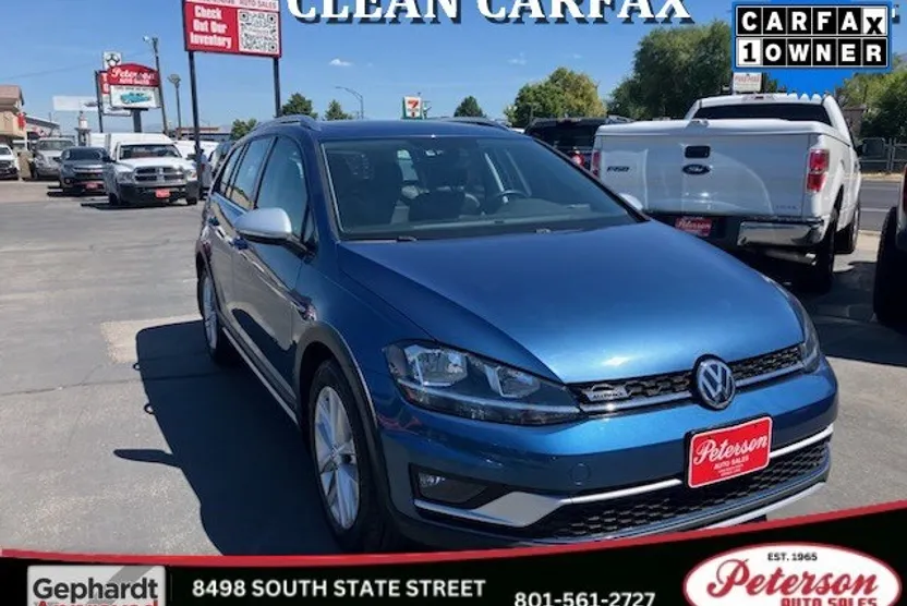 2018 Volkswagen Golf Alltrack SE photo 1