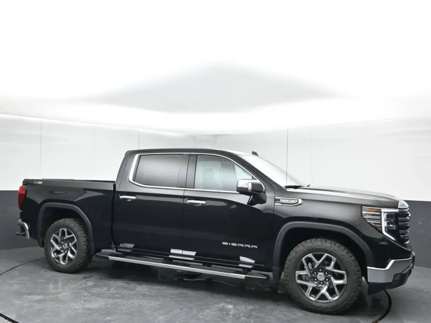 2024 Gmc Sierra 1500 SLT photo 1