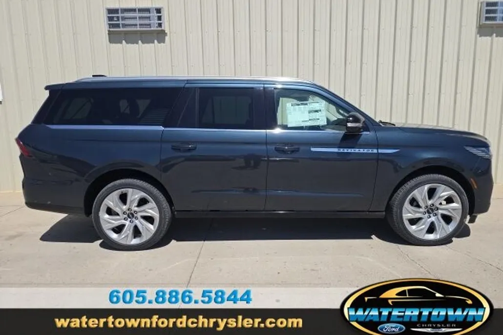 2025 Lincoln Navigator L Reserve photo 1