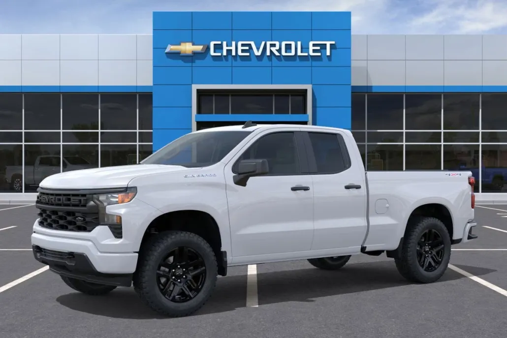 2026 Chevrolet Silverado 1500 Custom photo 1