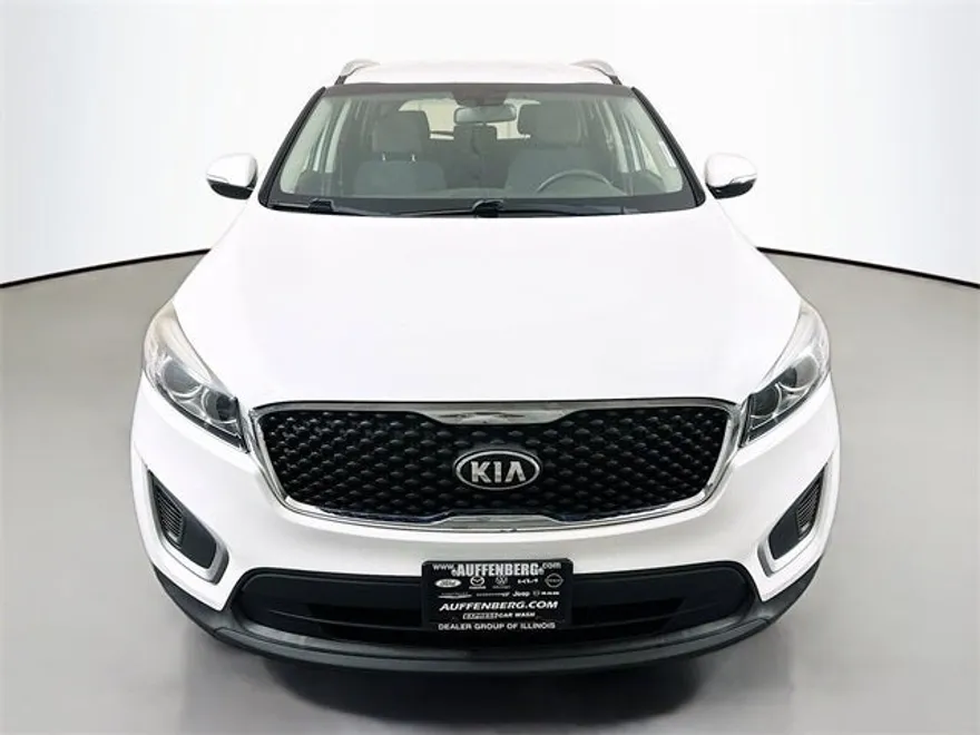 2018 Kia Sorento LX photo 1