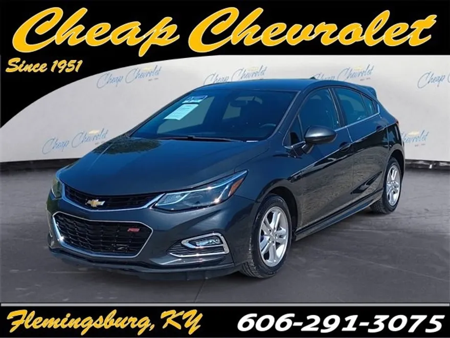 2018 Chevrolet Cruze LT photo 1