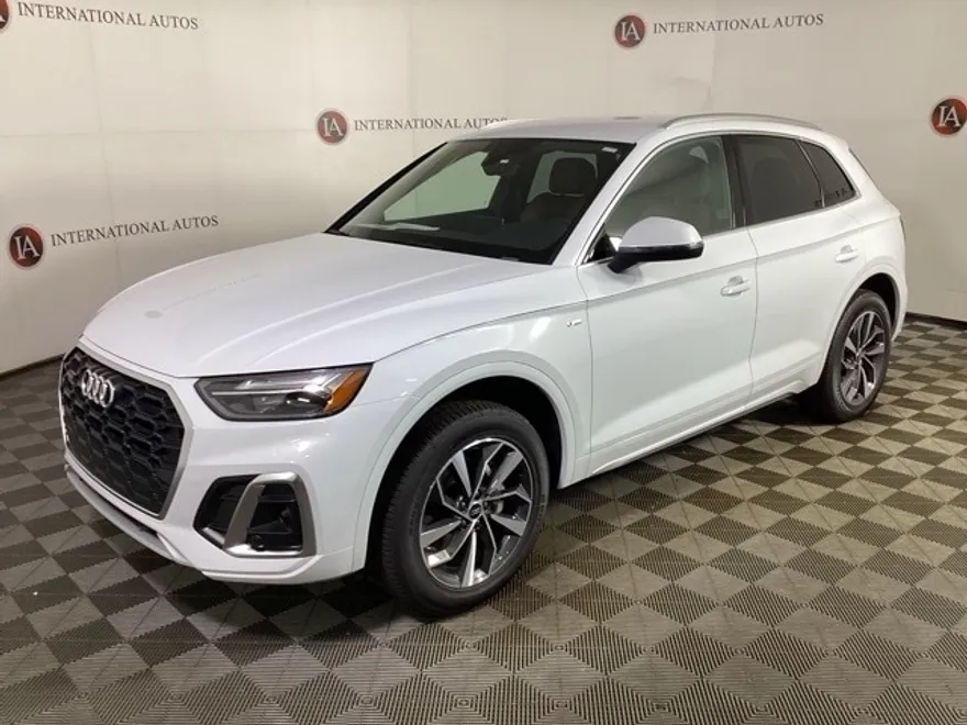 2024 Audi Q5 45 S line Premium photo 1