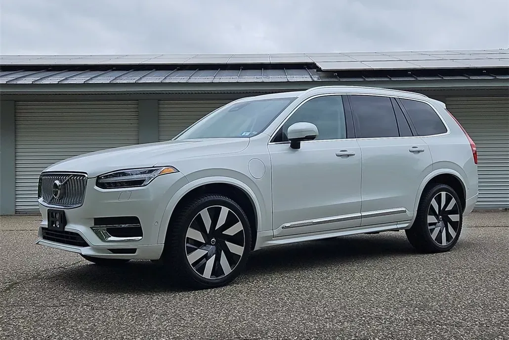2023 Volvo XC90 Recharge Ultimate photo 1