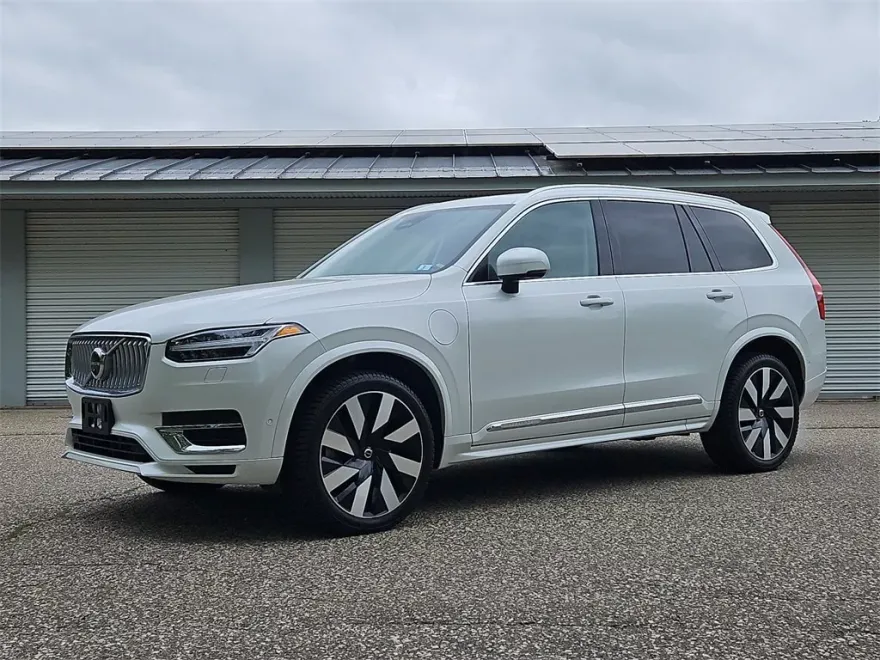 2023 Volvo XC90 Recharge Ultimate photo 1