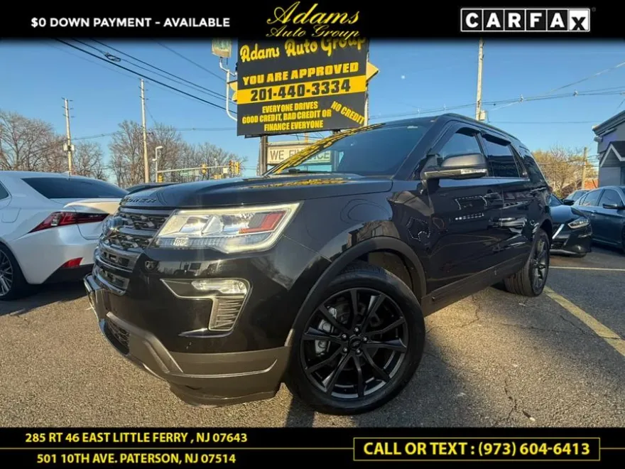 2019 Ford Explorer XLT photo 1