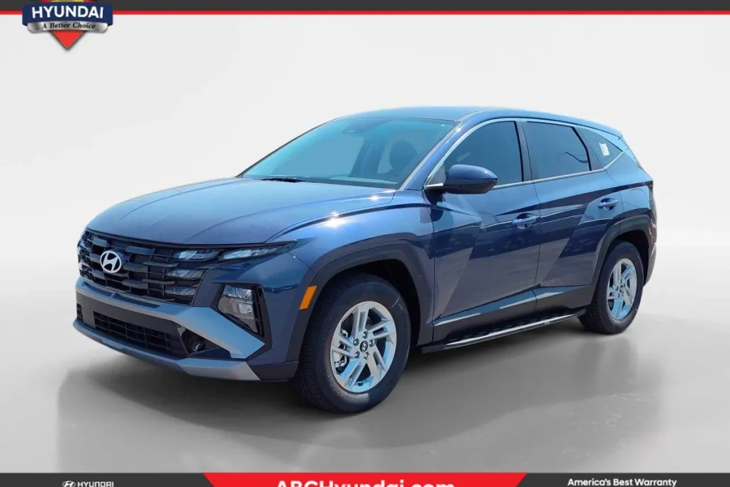 2025 Hyundai Tucson SE photo 1