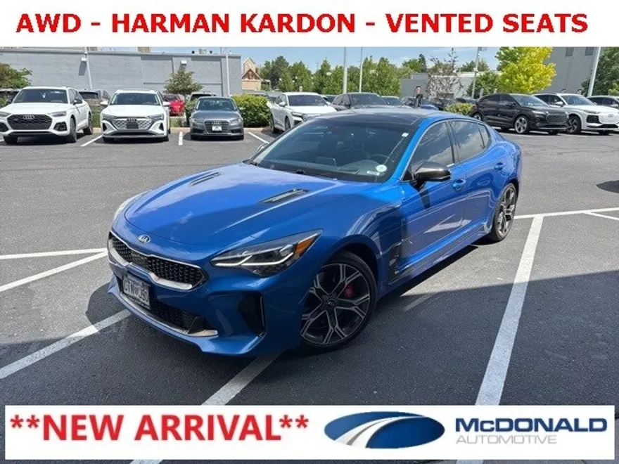 2021 Kia Stinger GT2 photo 1