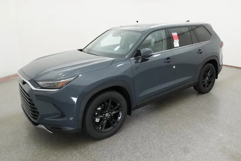 2026 Toyota Grand Highlander Limited photo 1