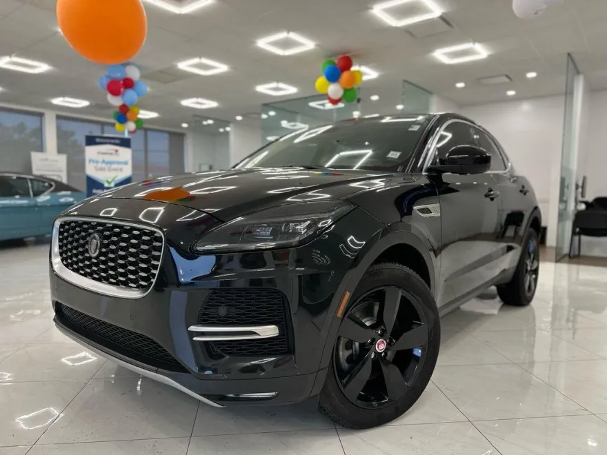 2022 Jaguar E-PACE P250 SE photo 1
