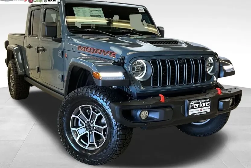2025 Jeep Gladiator Mojave photo 1