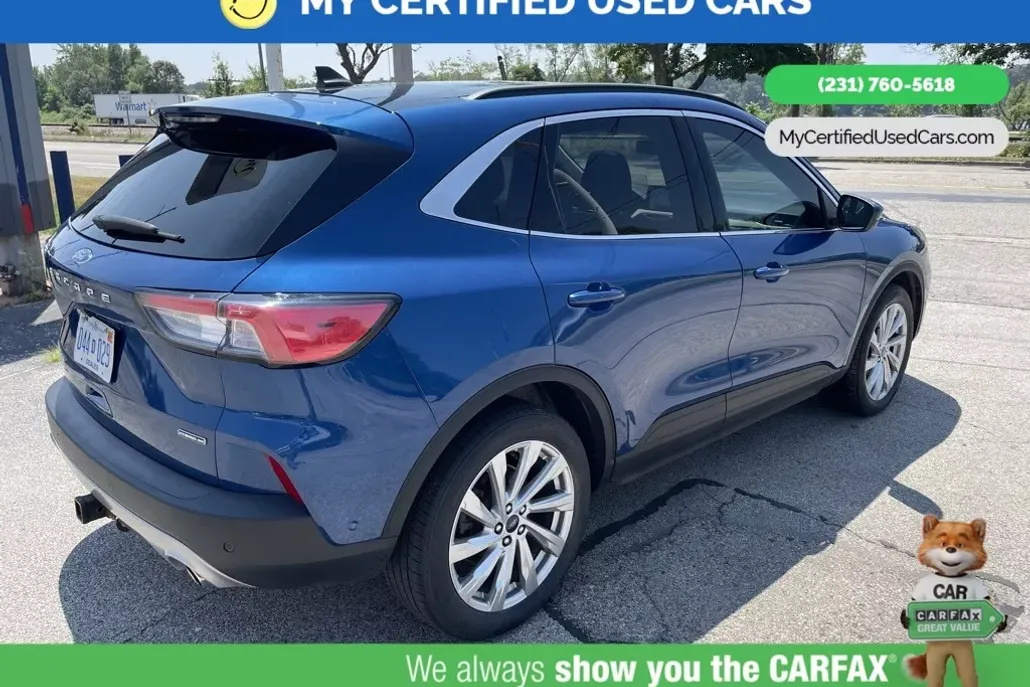 2022 Ford Escape Titanium Hybrid photo 1