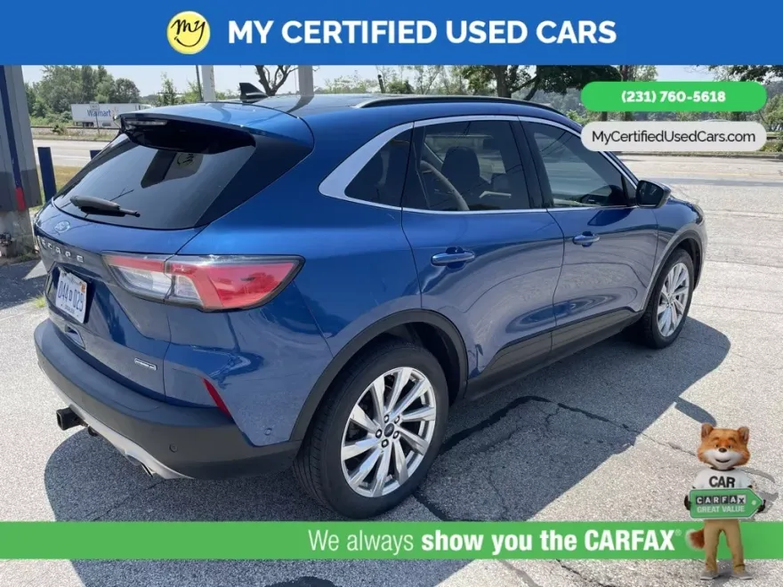 2022 Ford Escape Titanium Hybrid photo 1