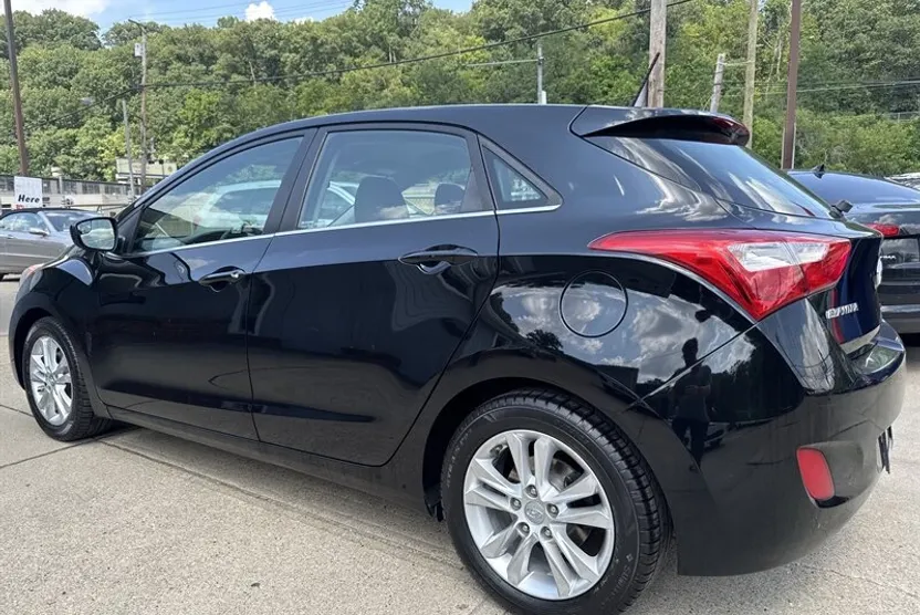 2014 Hyundai Elantra GT photo 1