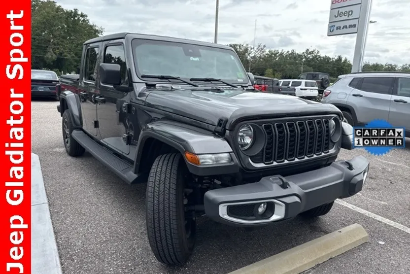 2024 Jeep Gladiator Sport photo 1