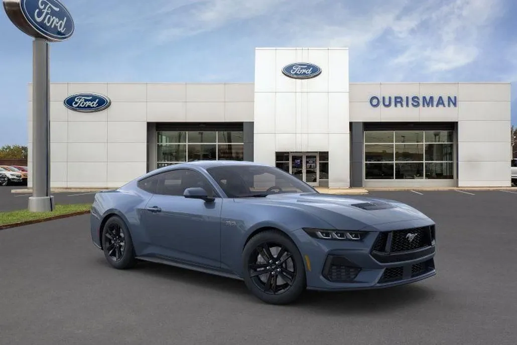2025 Ford Mustang GT photo 1