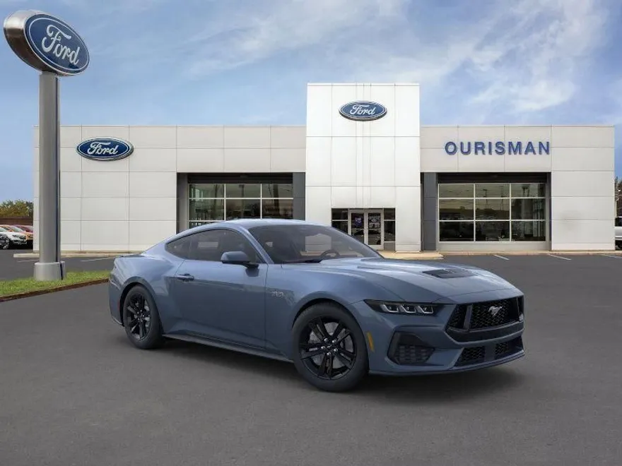 2025 Ford Mustang GT photo 1