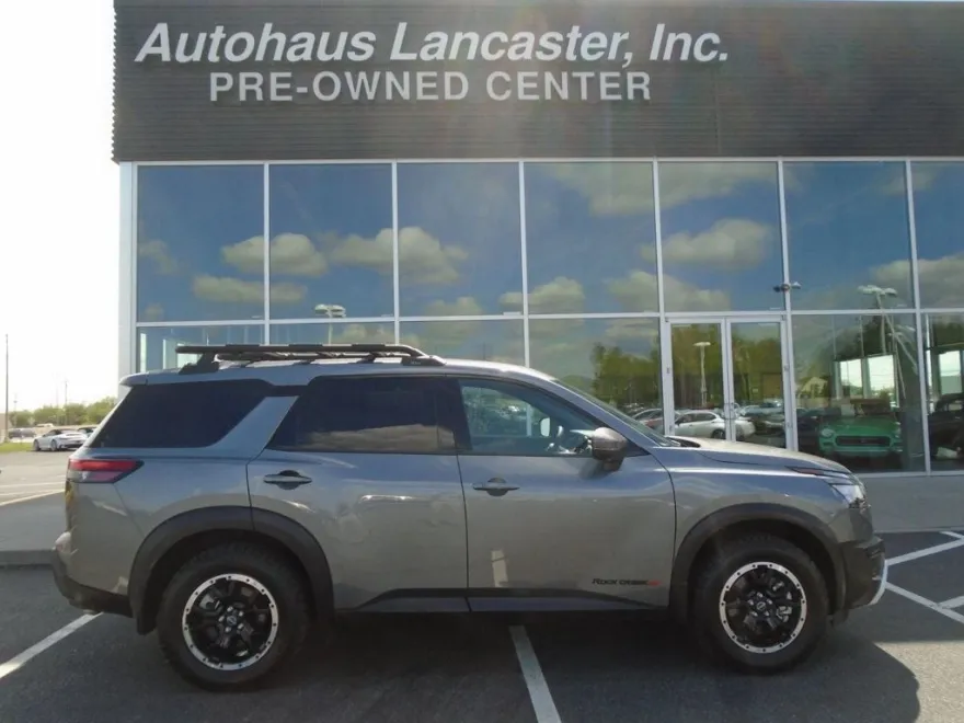 2025 Nissan Pathfinder Rock Creek photo 1