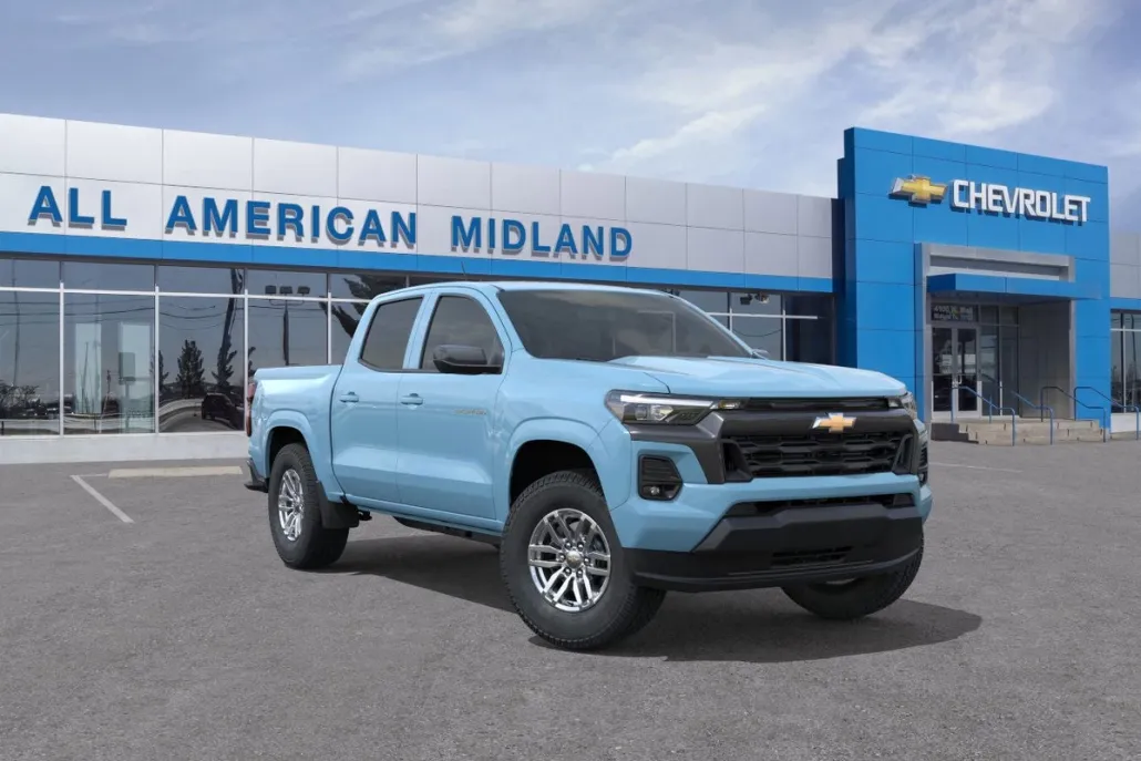2026 Chevrolet Colorado LT photo 1