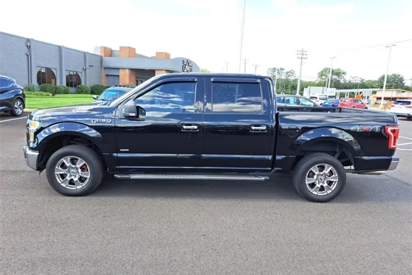 2016 Ford F-150 XLT photo 1
