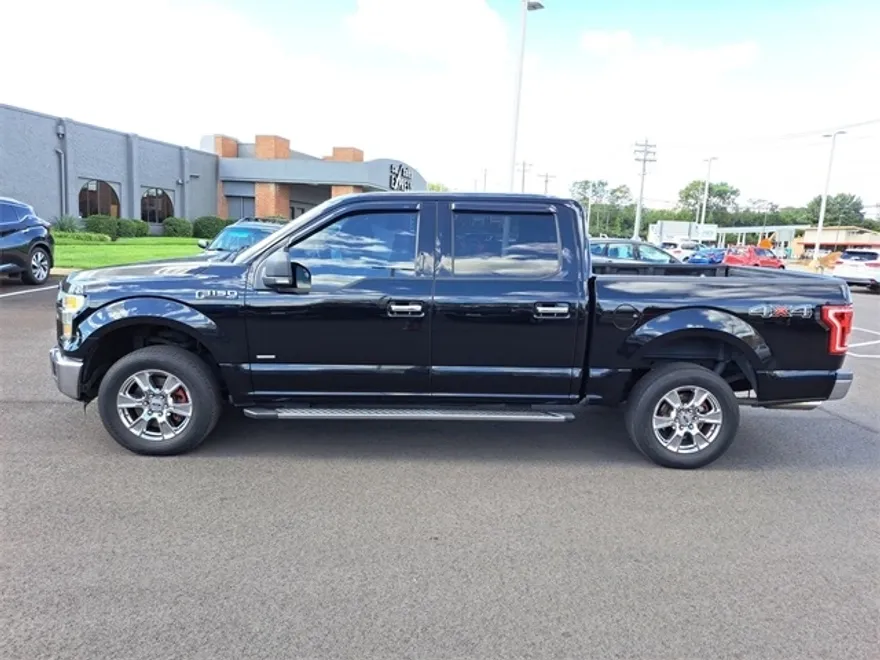 2016 Ford F-150 XLT photo 1